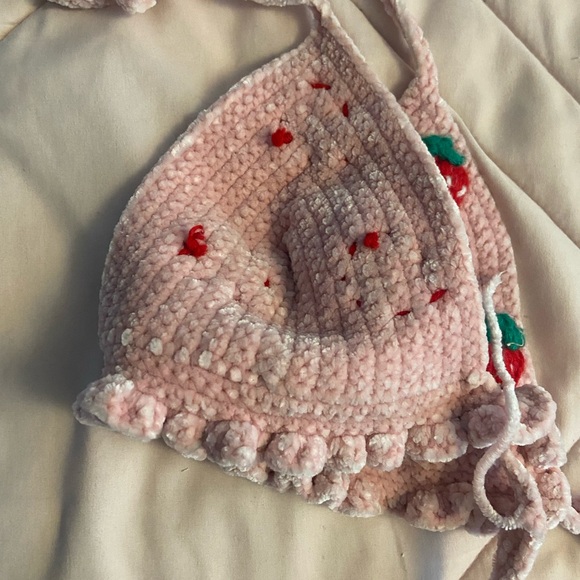 STRAWBERRY VELVET TOP - Picture 3 of 4